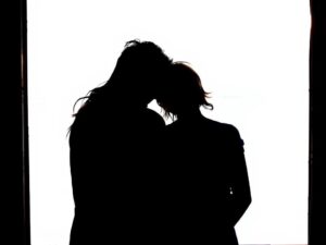 Когда во сне любимый уходит: почему это снится и что с этим делать